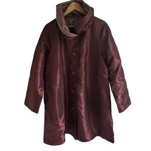 Travelsmith Women’s‎ Size Medium Polyester Reversible Rain Jacket Plum Champagne
